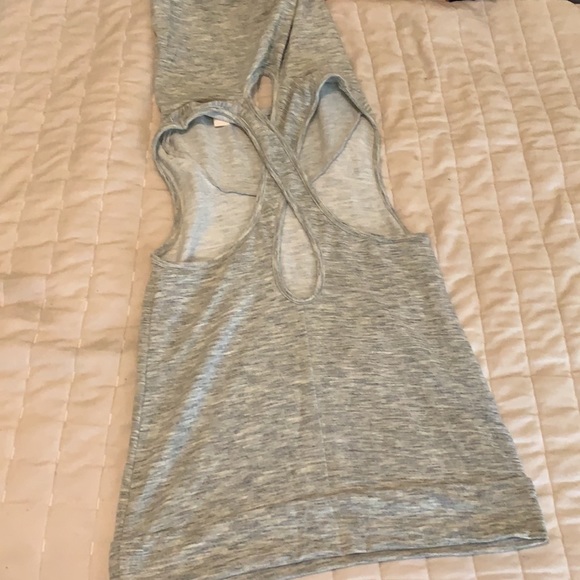 Cowlick workout pull over sleeveless sweater - Picture 4 of 6